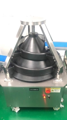 Eficiência Máquina automática de arredondamento de massa de cone 8000pcs/hora com 0,4KW de potência