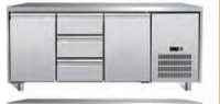 3 Portas Mesa de trabalho Chiller Equipamento de refrigeração Temperatura 2-8C Solução industrial de armazenamento a frio