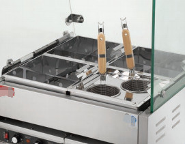 Cozinha Kanto de aço inoxidável 9KW 220V 50-60HZ Função de ebulição Quatro / seis / oito caixas