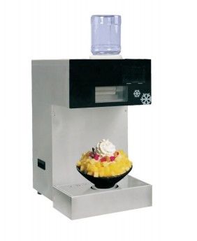 Estrutura aberta e tubos desmontáveis em equipamentos de refrigeração industriais para fabricação de gelo de flocos de neve
